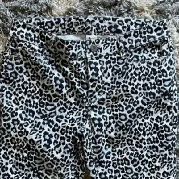 White House Black Market Skinny Ankle Snow Leopard Jeans - Picture 3 of 7